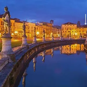  Apartment Palazzo Carpediem-prato Della Valle