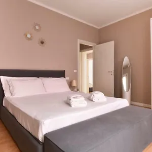  Apartment Welc-om Casa Anna